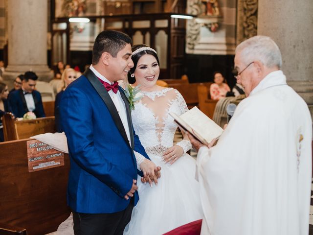 La boda de Luis y Verónica en Mazatlán, Sinaloa 33
