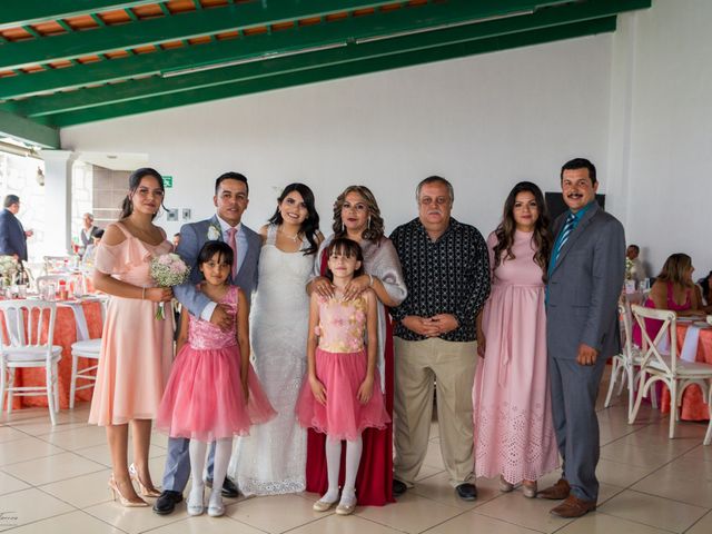 La boda de Javier y Alejandra en Ocotlán, Jalisco 6