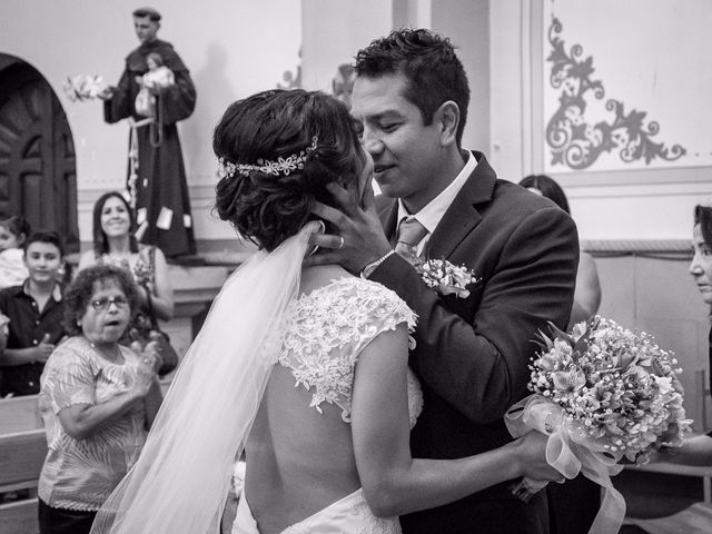 La boda de Manuel y Alma en Tzintzuntzan, Michoacán 13