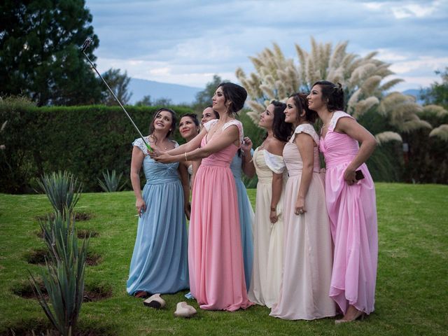 La boda de Manuel y Alma en Tzintzuntzan, Michoacán 26