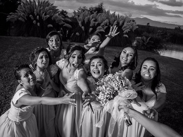 La boda de Manuel y Alma en Tzintzuntzan, Michoacán 28