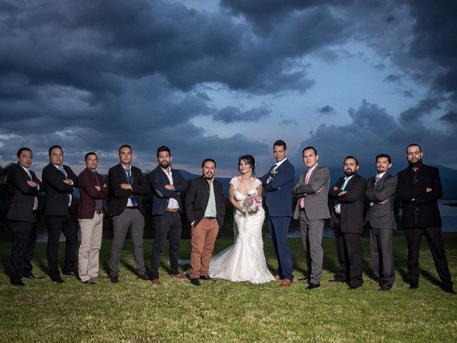 La boda de Manuel y Alma en Tzintzuntzan, Michoacán 30