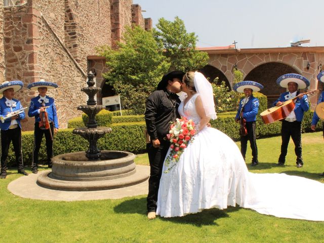 La boda de Novio y Novia en Otumba, Estado México 6