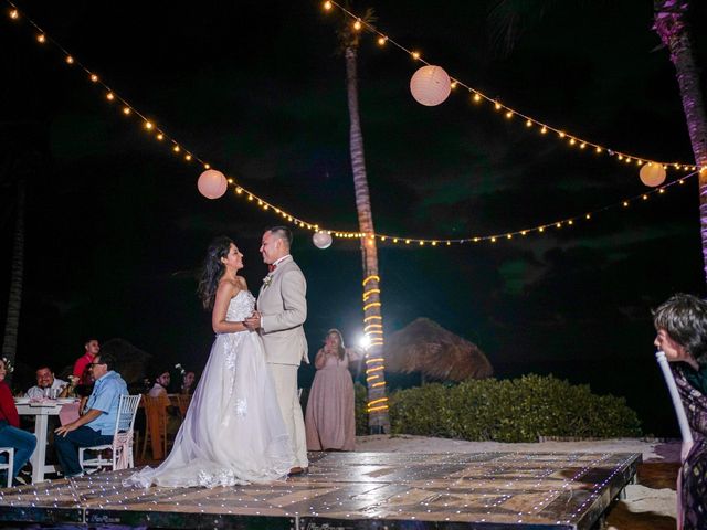 La boda de Gustavo y Ariadna en Cozumel, Quintana Roo 61