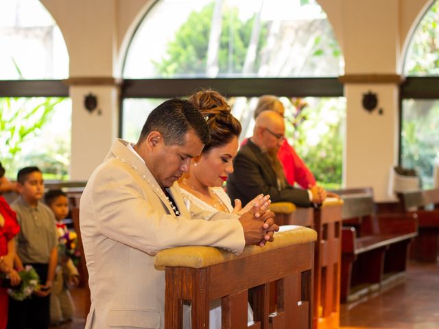 La boda de Cristian y Carmen en Temixco, Morelos 3