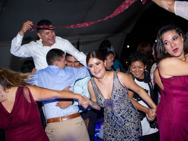 La boda de Cristian y Carmen en Temixco, Morelos 39