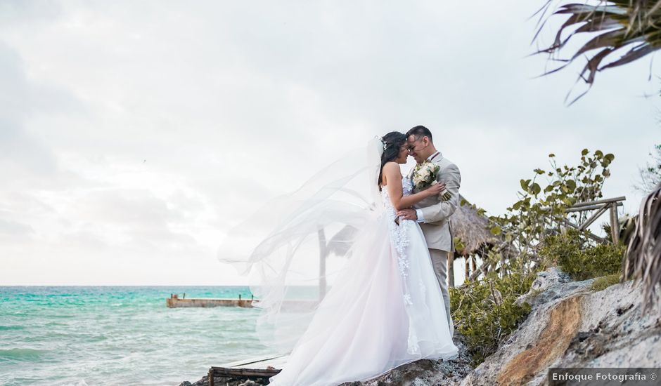 La boda de Gustavo y Ariadna en Cozumel, Quintana Roo