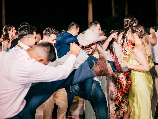 La boda de Javier y Maru en Guaymas-San Carlos, Sonora 112