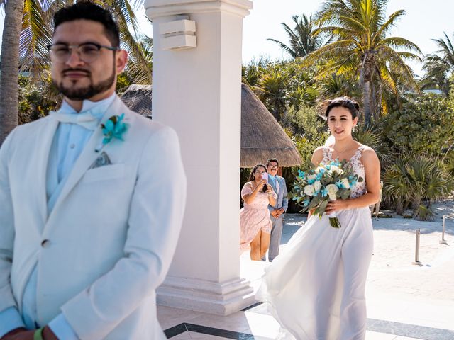 La boda de Hector y Brenda en Tulum, Quintana Roo 35