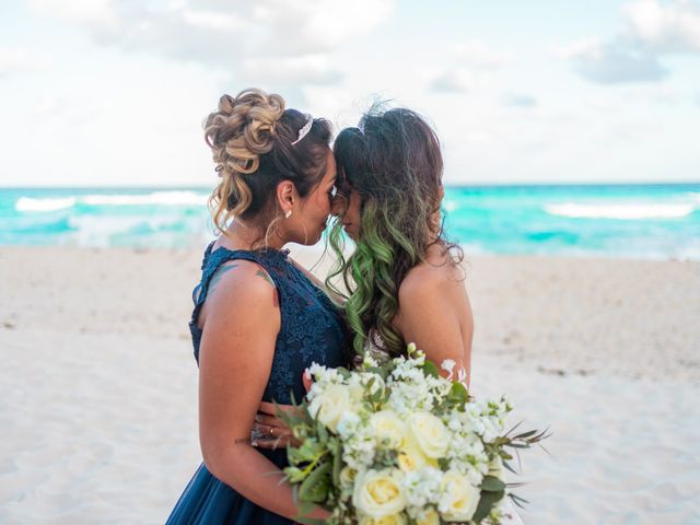 La boda de Gaby y Daniela en Cancún, Quintana Roo 48