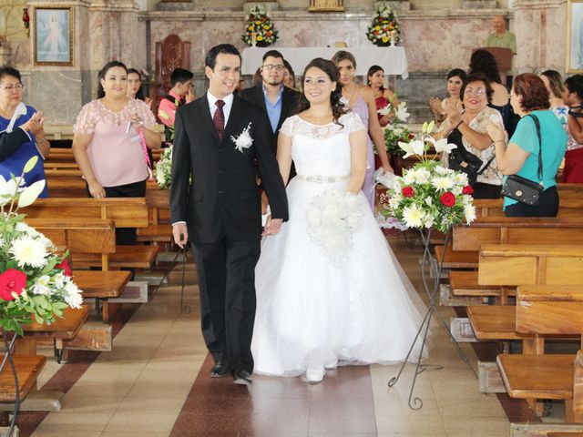 La boda de Mary y Enrique en Colima, Colima 12