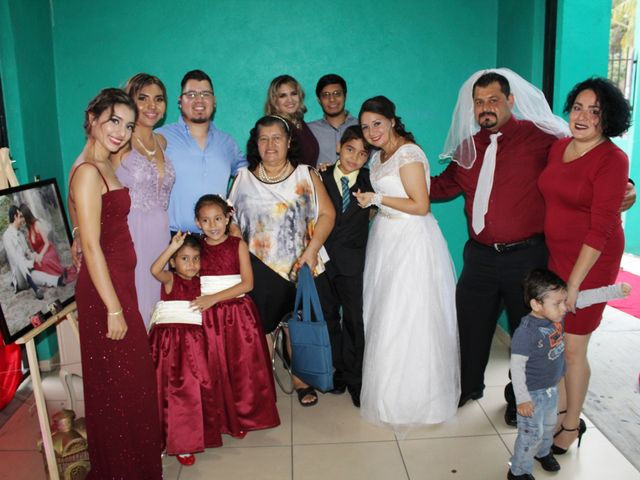 La boda de Mary y Enrique en Colima, Colima 15