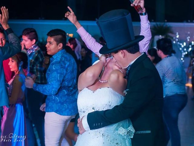 La boda de Arturo y Thalía en Poza Rica, Veracruz 1