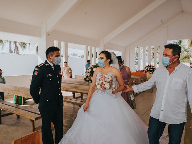 La boda de Wilfrido y Clarisa en Coyuca de Benítez, Guerrero 29