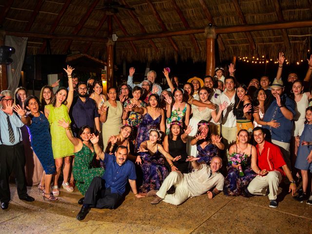 La boda de Moises y Azucena en Puerto Vallarta, Jalisco 7