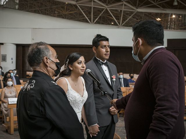 La boda de Sarahí y Humberto en Xochimilco, Ciudad de México 16