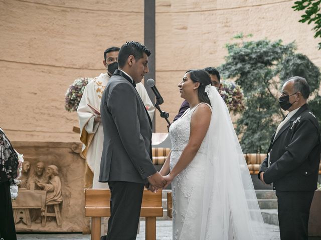 La boda de Sarahí y Humberto en Xochimilco, Ciudad de México 17