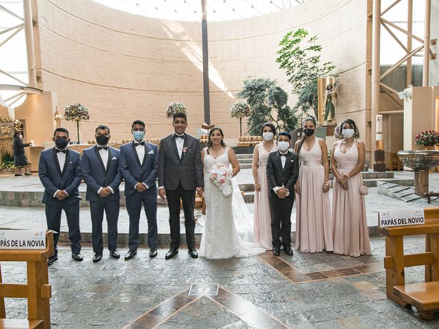 La boda de Sarahí y Humberto en Xochimilco, Ciudad de México 23