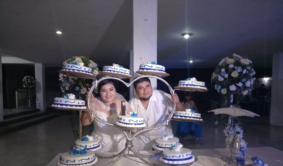 La boda de Jesús Alejandro y Ana Karen en Tecomán, Colima