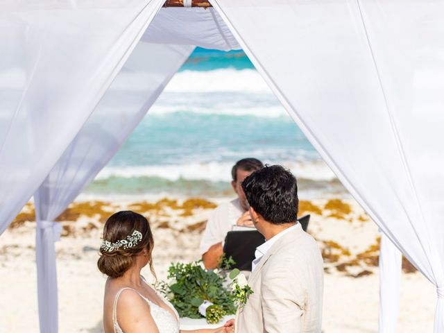 La boda de Marco   y Karen  en Cancún, Quintana Roo 6