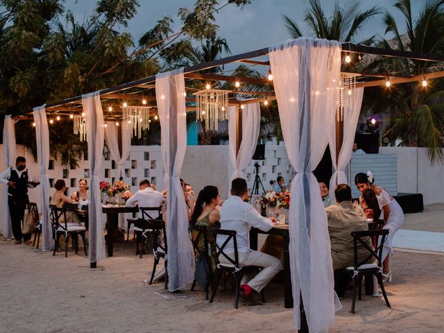 La boda de Marco y Vanessa en Huatulco, Oaxaca 48