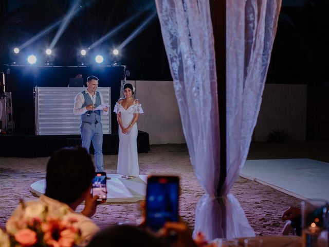 La boda de Marco y Vanessa en Huatulco, Oaxaca 49