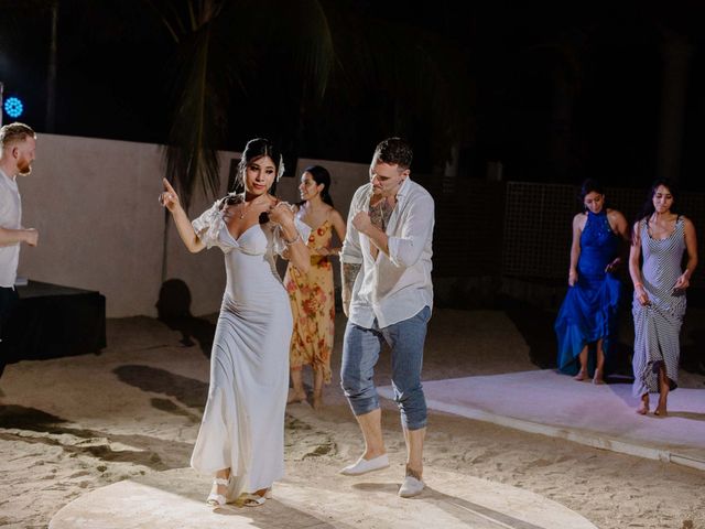 La boda de Marco y Vanessa en Huatulco, Oaxaca 71