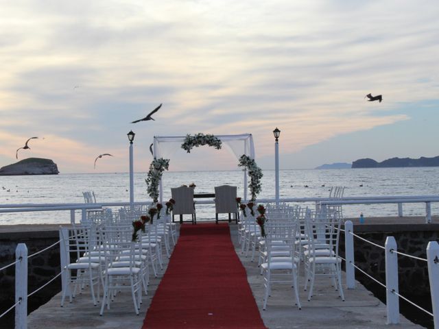 La boda de Carlos y Georgina en Guaymas-San Carlos, Sonora 13