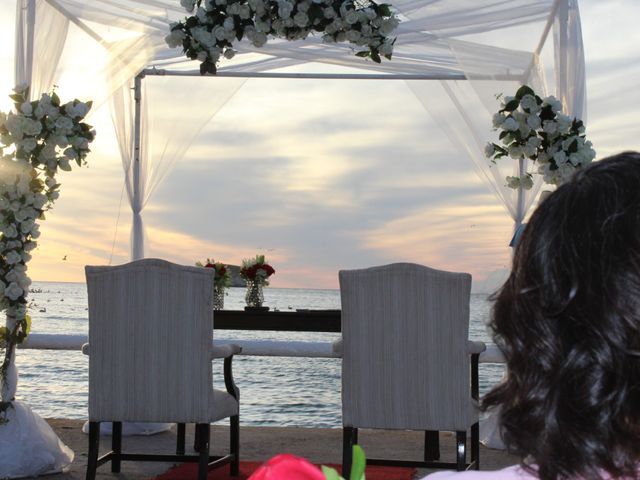 La boda de Carlos y Georgina en Guaymas-San Carlos, Sonora 14