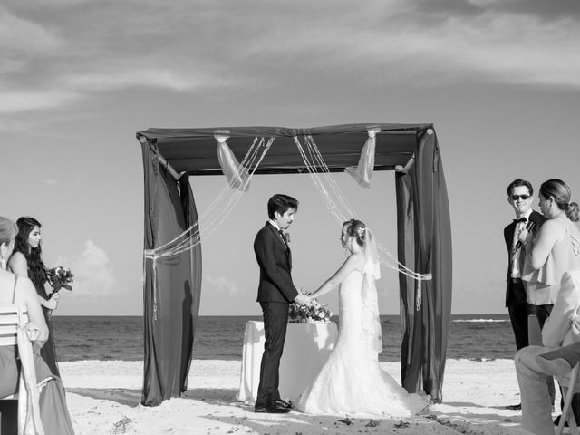 La boda de José y Fer en Cancún, Quintana Roo 3