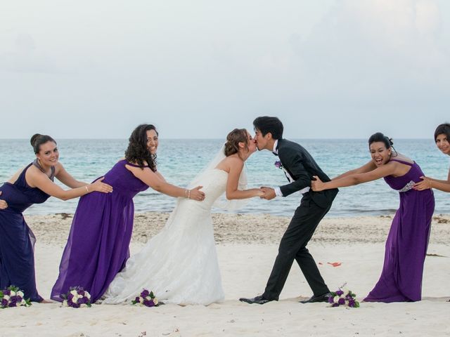 La boda de José y Fer en Cancún, Quintana Roo 30