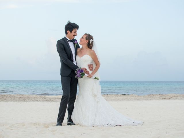 La boda de José y Fer en Cancún, Quintana Roo 31