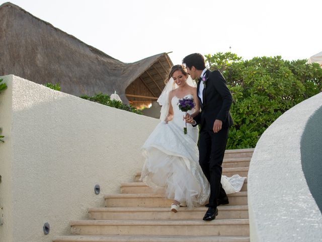 La boda de José y Fer en Cancún, Quintana Roo 41