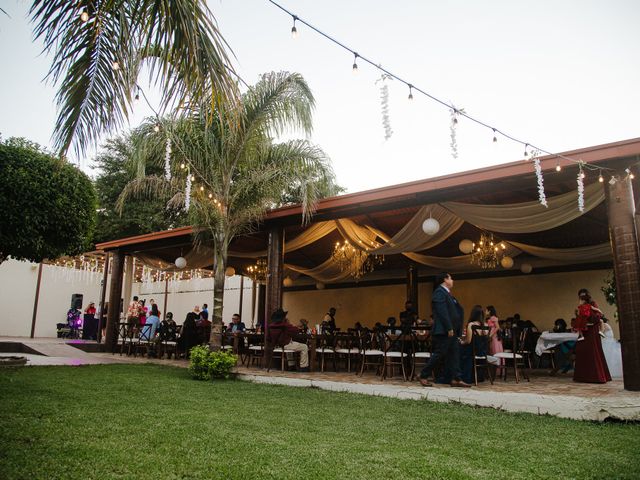 La boda de Daniel y Brenda en Guadalupe, Nuevo León 13