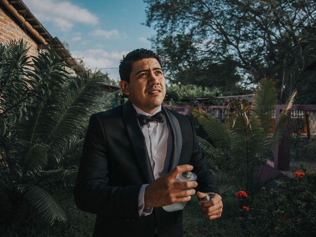 La boda de Luis y Isabel en Atoyac de Alvarez, Guerrero 21