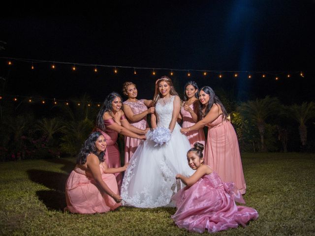 La boda de Luis y Isabel en Atoyac de Alvarez, Guerrero 35