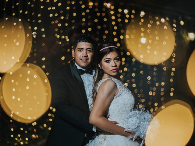 La boda de Luis y Isabel en Atoyac de Alvarez, Guerrero 56