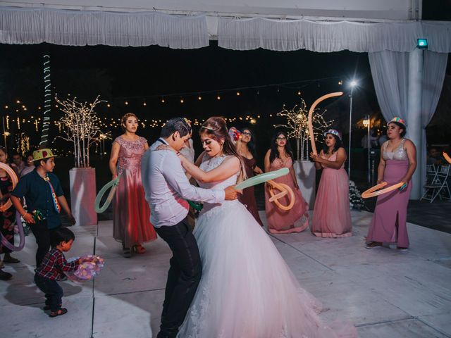 La boda de Luis y Isabel en Atoyac de Alvarez, Guerrero 63