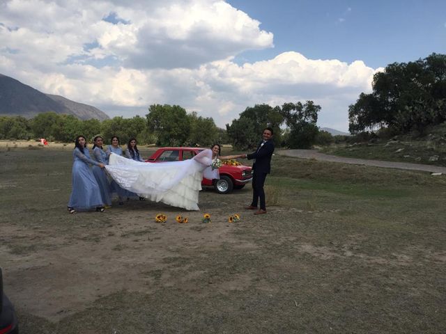 La boda de Adrián  y Cynthia  en Pachuca, Hidalgo 13