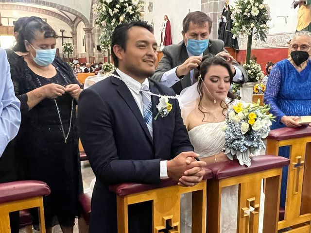 La boda de Adrián  y Cynthia  en Pachuca, Hidalgo 26