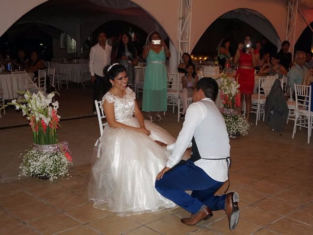 La boda de Carlos y Thalía en Chilpancingo de los Bravo, Guerrero 23