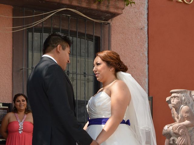La boda de Miguel y Tannia  en Querétaro, Querétaro 10