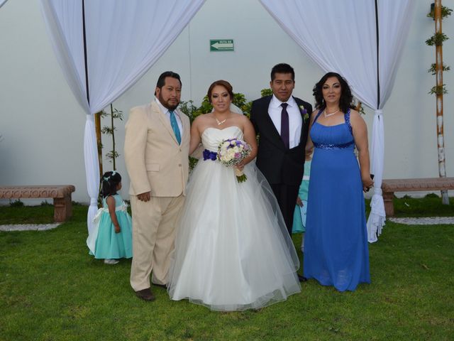 La boda de Miguel y Tannia  en Querétaro, Querétaro 42