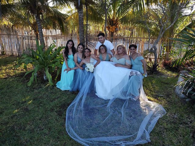 La boda de Diego y Claudia  en Cancún, Quintana Roo 3