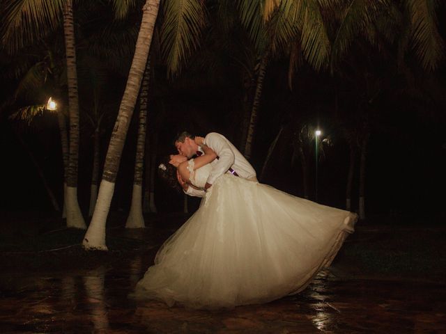 La boda de Miguel y Carla en Telchac Puerto, Yucatán 16