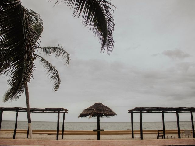 La boda de Miguel y Carla en Telchac Puerto, Yucatán 22