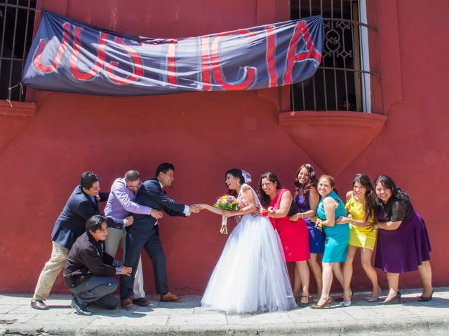 La boda de Jair y Liliana en Oaxaca, Oaxaca 12