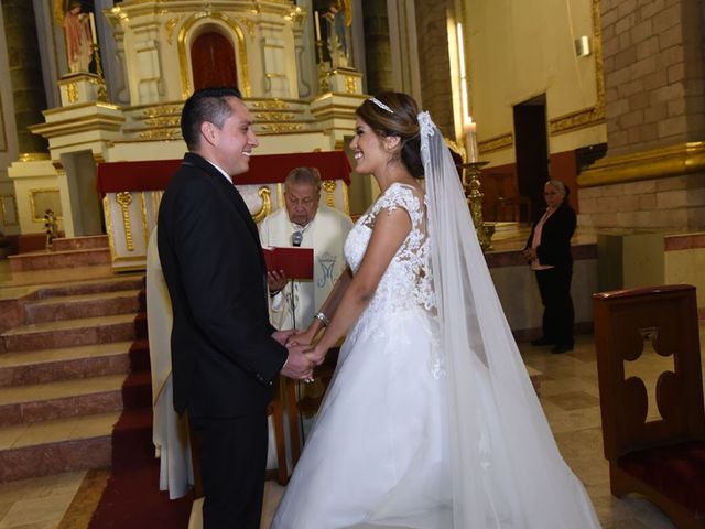 La boda de Emmanuel y Karina en Tultitlán, Estado México 6