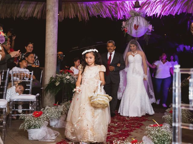 La boda de Isaac y Keren en Tapachula, Chiapas 16