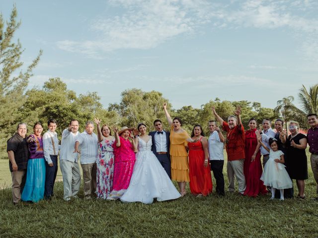 La boda de Karen y Gabriel en Coatzacoalcos, Veracruz 33